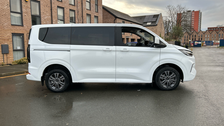 Ford Tourneo Custom 320 L1 Diesel Fwd 2.0 EcoBlue 136ps H1 Titanium 8 seater Auto